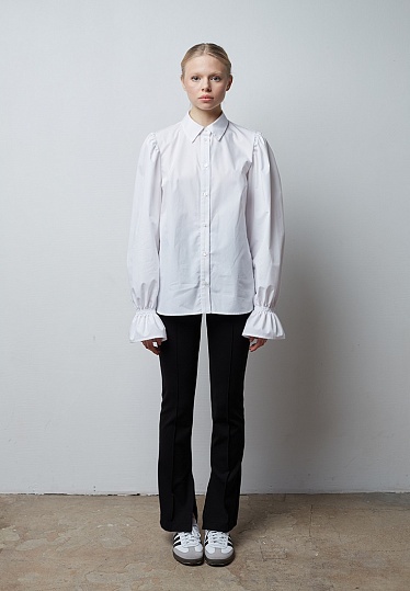 Week women's white cotton puffed-sleeves blouse 241-08-015, фото 1 