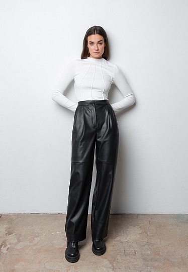 Week women's black eco leather pleated pants 241-05-013, фото 1 