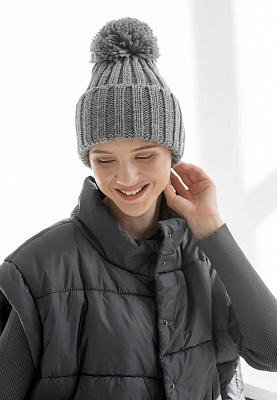 Gray pom-pom beanie 244-24-489, фото 1 