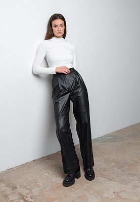 Week women's black eco leather pleated pants 241-05-013, фото 2
